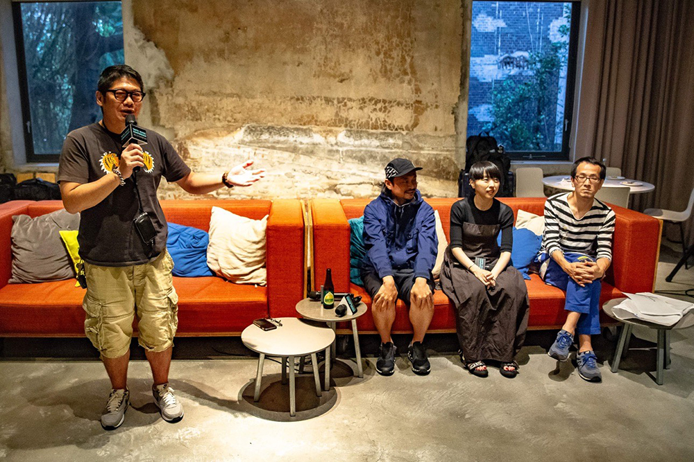 丁度嵐說：「臺灣沒有地方教作演唱會，入行都是一個帶一個，有的從工讀生開始，也有從周邊認識的人介紹後，踏入演唱會製作這一行。」(圖片提供/丁度嵐)