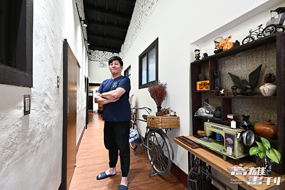 老媽寶眷村民宿在老件家私布置下，充滿老派生活記憶。(攝影/Carter)