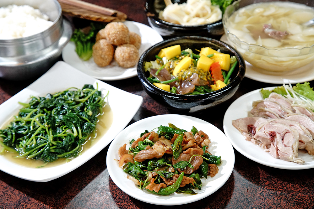 皇都飯店使用從產地到餐桌的新鮮食材。