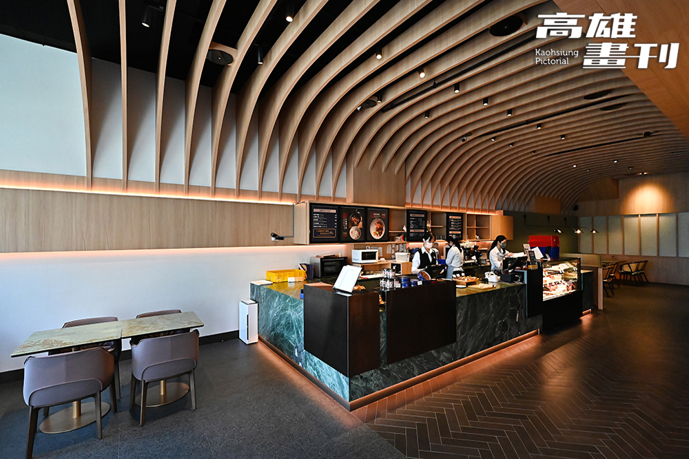 LA ONE Bakery空間設計雅致，提供顧客舒適寬敞的購物環境。(攝影/Carter)
