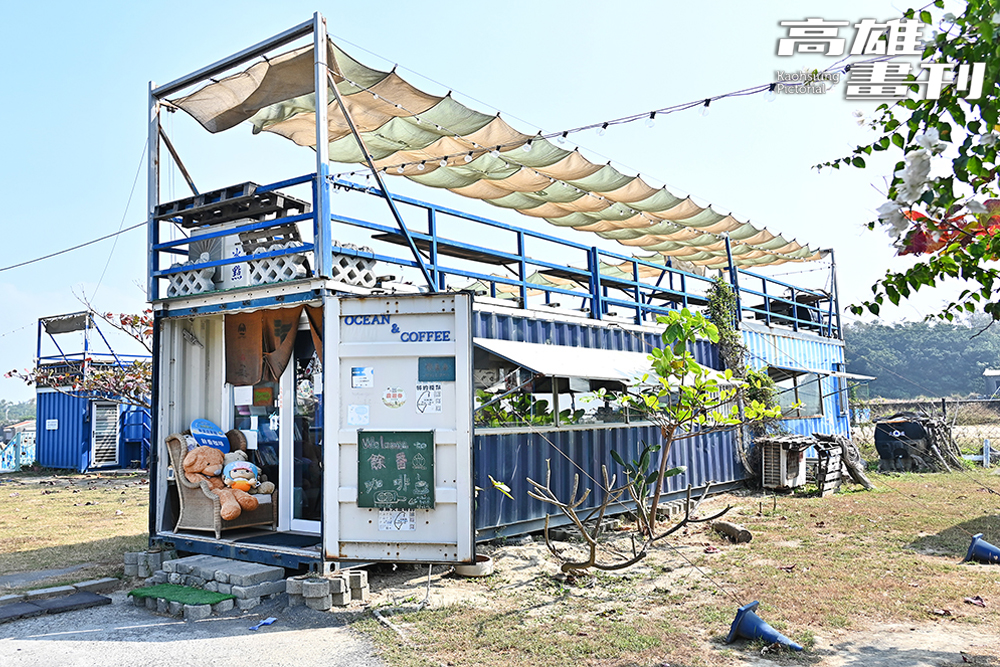 餘香咖啡一館位於南寮海邊，除了喝咖啡賞海景，也是食魚教育場域。(攝影/Carter)