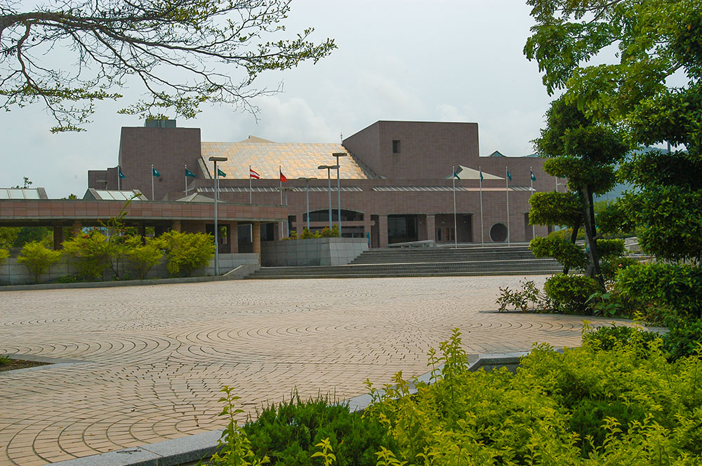 高美館