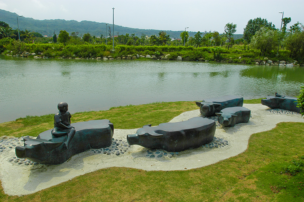高美館