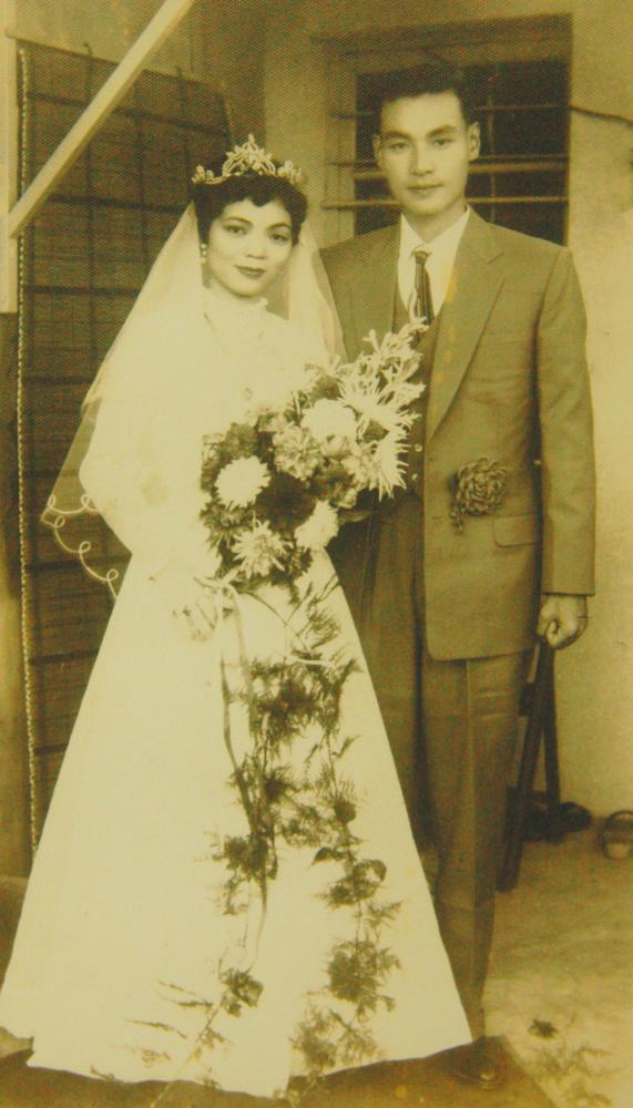 柯旗化夫婦年輕時期的結婚照。 柯旗化夫婦年輕時期的結婚照。