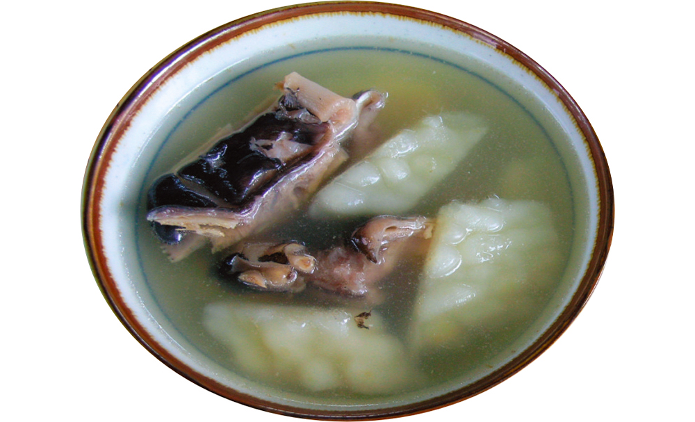 用料講究口味鮮美 老船長的私房料理  真愛碼頭必忠街的魚鑫「魚頭湯」