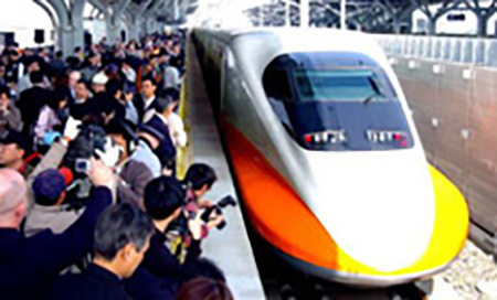 高鐵通車將全台打造成一日生活圈,是交通史上的重大里程碑。(圖/張忠義攝) 高鐵通車將全台打造成一日生活圈,是交通史上的重大里程碑。(圖/張忠義攝)