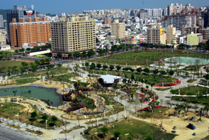 農十六的都會森林公園4月完工後，將讓居民生活環境更開闊。(圖/高市府工務局養工處提供)