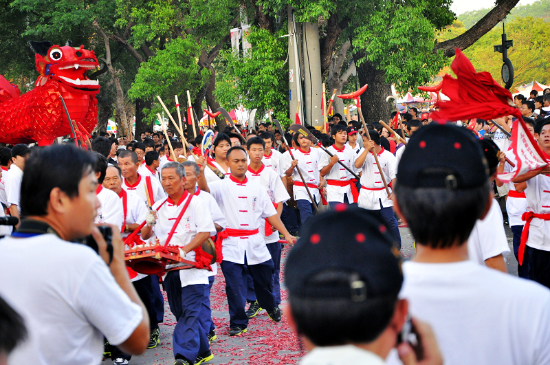 左營萬年季是少數從「保存傳統」出發的一項城市活動。(圖/李昆樺攝)