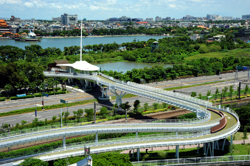 翠華路自行車高橋。(圖/鮑忠暉攝)