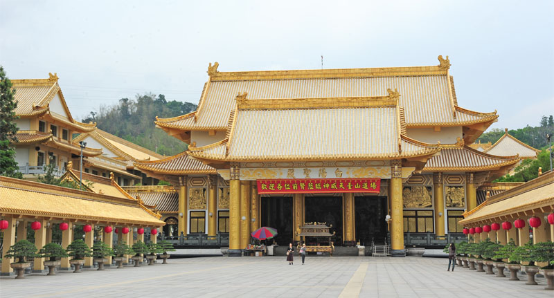 神威天台山的大殿十分宏偉。（圖∕鮑忠暉 攝）