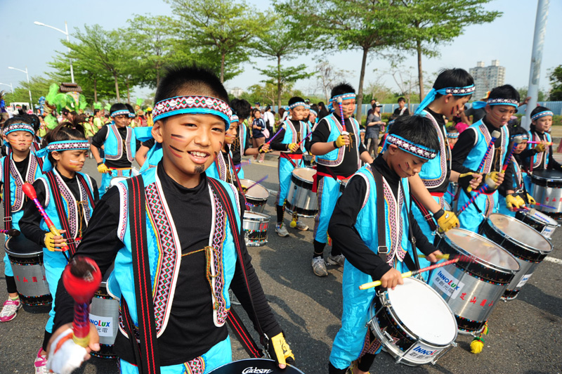 建山國小的學生幾乎都是小鼓手。（圖∕鮑忠暉 攝）