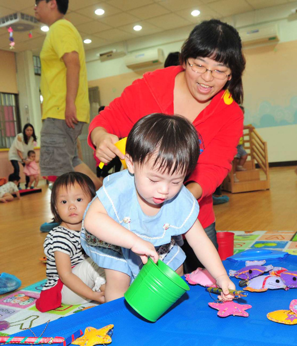 高雄社福力全國第一，婦幼老人都能獲得妥善照顧。（圖∕鮑忠暉 攝）