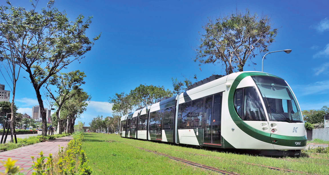 Kaohsiung Light Rail Commences Trial Runs