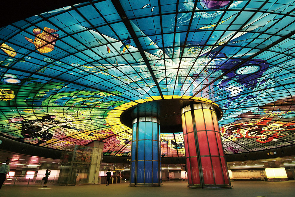 高捷美麗島站「光之穹頂」The glass art in