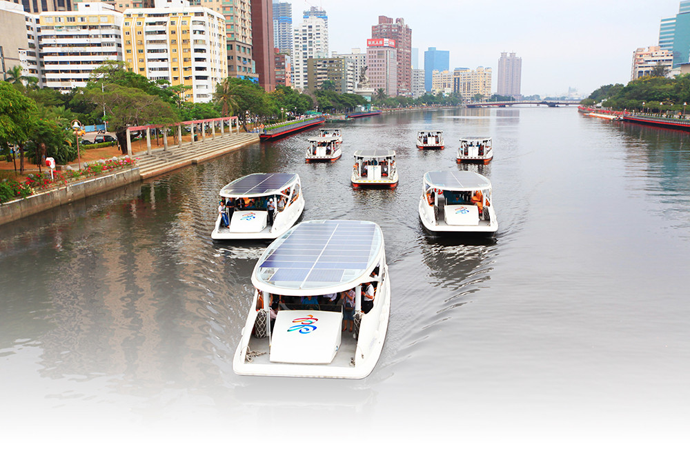 Romantic Cruises along the Love River