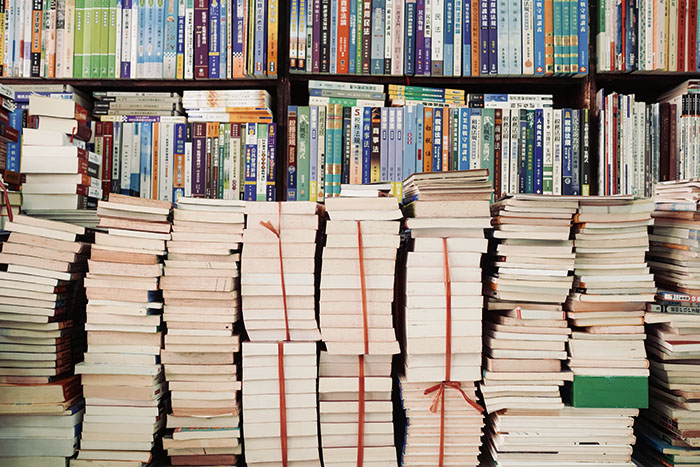 Longfong Secondhand Bookstore