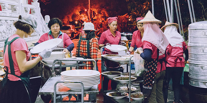 Delivering Culinary Magic at Roadside Banquets:Catering Chef Tang Cin-lu