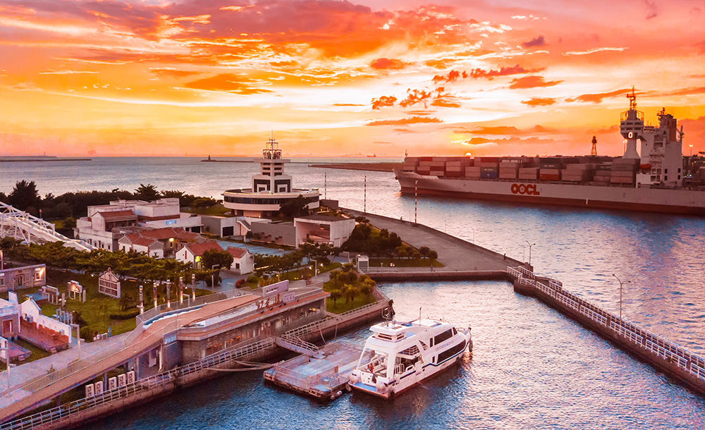 紅毛港文化園區是看海景夕陽的絕佳私房景點。(圖片提供/高雄市政府文化局)