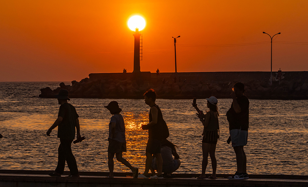 跨年送夕陽 夢幻海景之旅