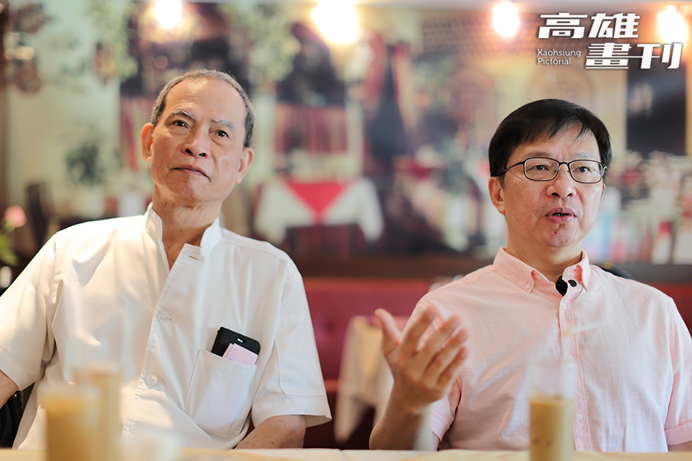 鴻賓牛排館負責人林信毅(右)、主廚薛呈皇(左)堅持初心，帶給客人賓至如歸的用餐體驗。 (攝影/Carter)
