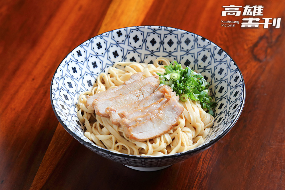 招牌麻醬麵吃得到純粹的優質豬油香、醬料和芝麻香，讓人嘴角不自覺上揚，每天吃也不會膩。(攝影/Carter)