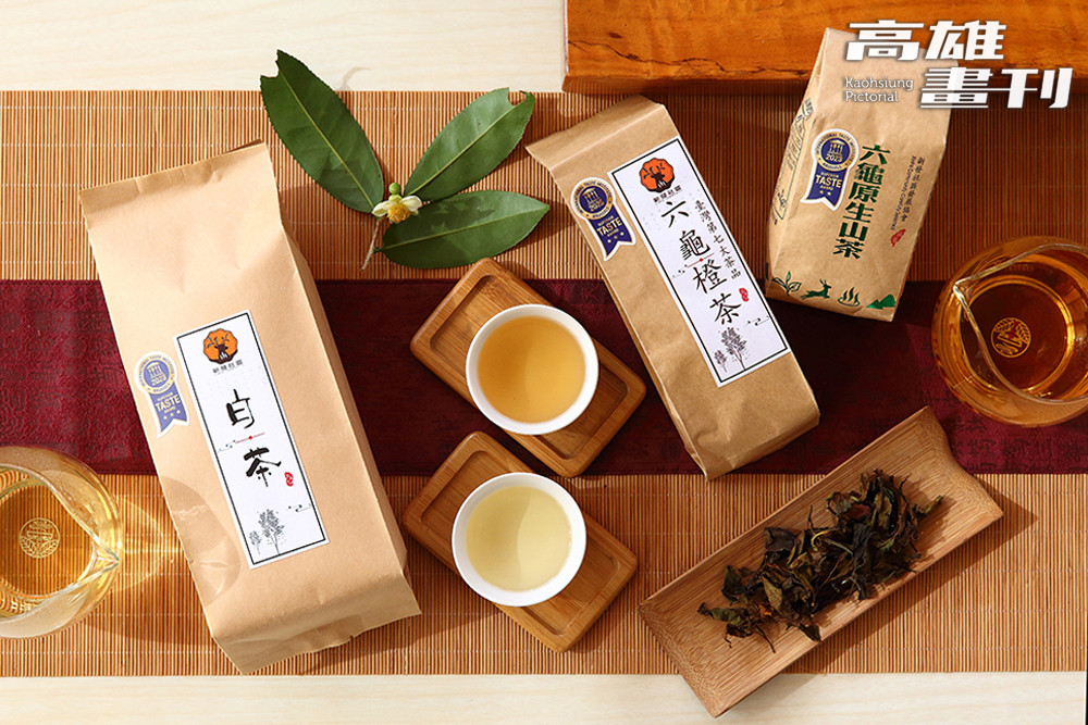 山茶採摘後，透過不同程度的發酵與製作方式，氣味各有其特色。(攝影/Carter)