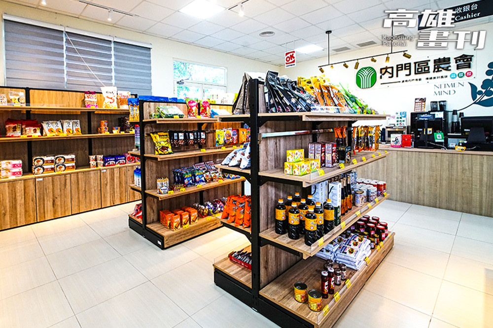 七星農憩中心也展售各地區農漁會的優質好物。(攝影/曾信耀)