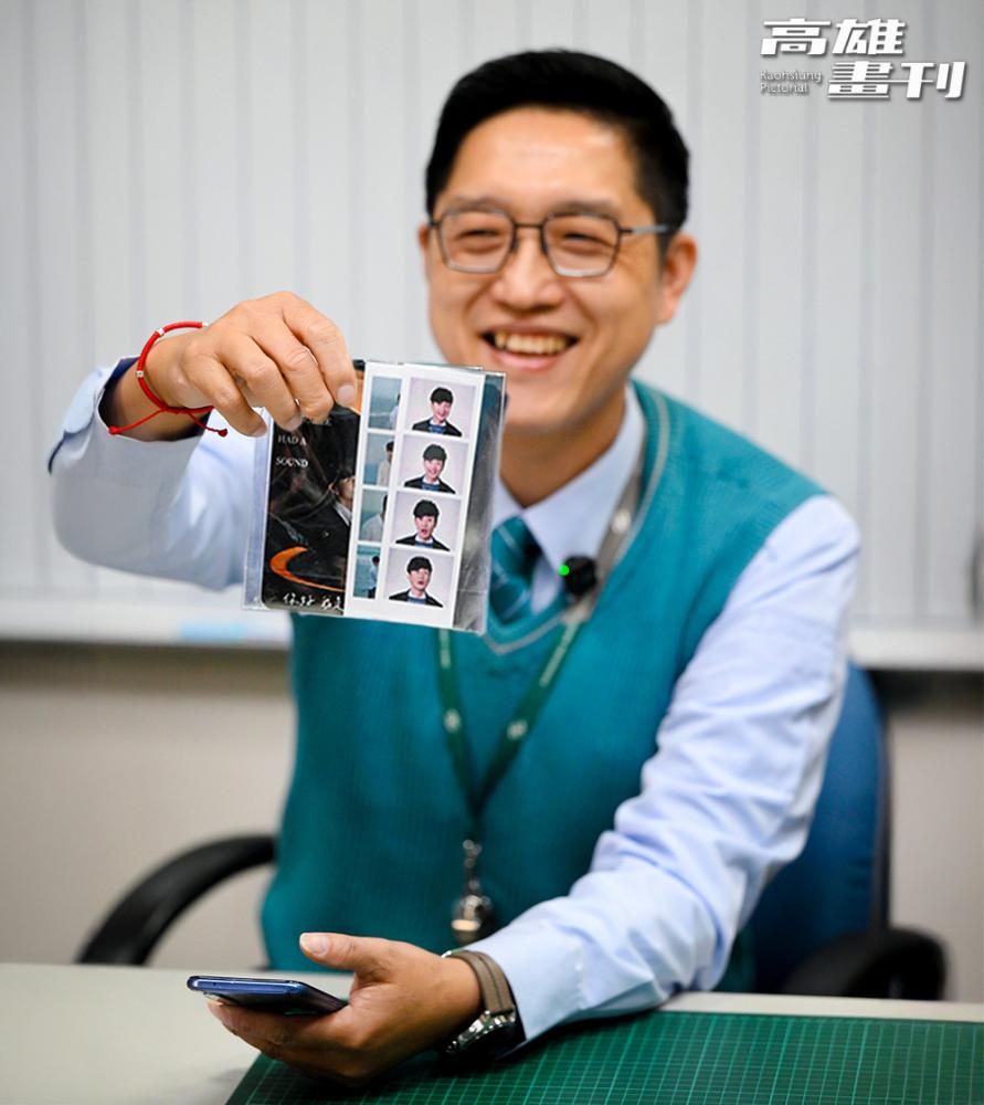 林忠明受訪特別分享曾收過林俊傑歌迷自製應援小物，作為答謝他的歌聲的禮物，讓他非常感動。也因此他特別練唱林俊傑歌曲《一千年以後》，作為下次曲目。（攝影/Carter）