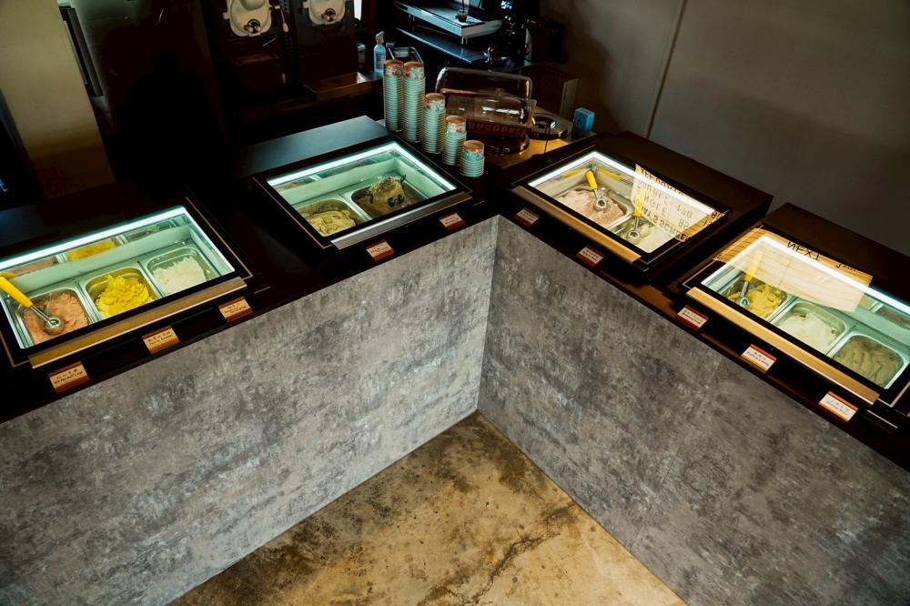 店內常備數十種口味，並隨季節更替，讓每次造訪都能品嘗不同風味。(上：攝影/李瑰嫻；下：圖片提供/Eriel Gelato愛莉兒)