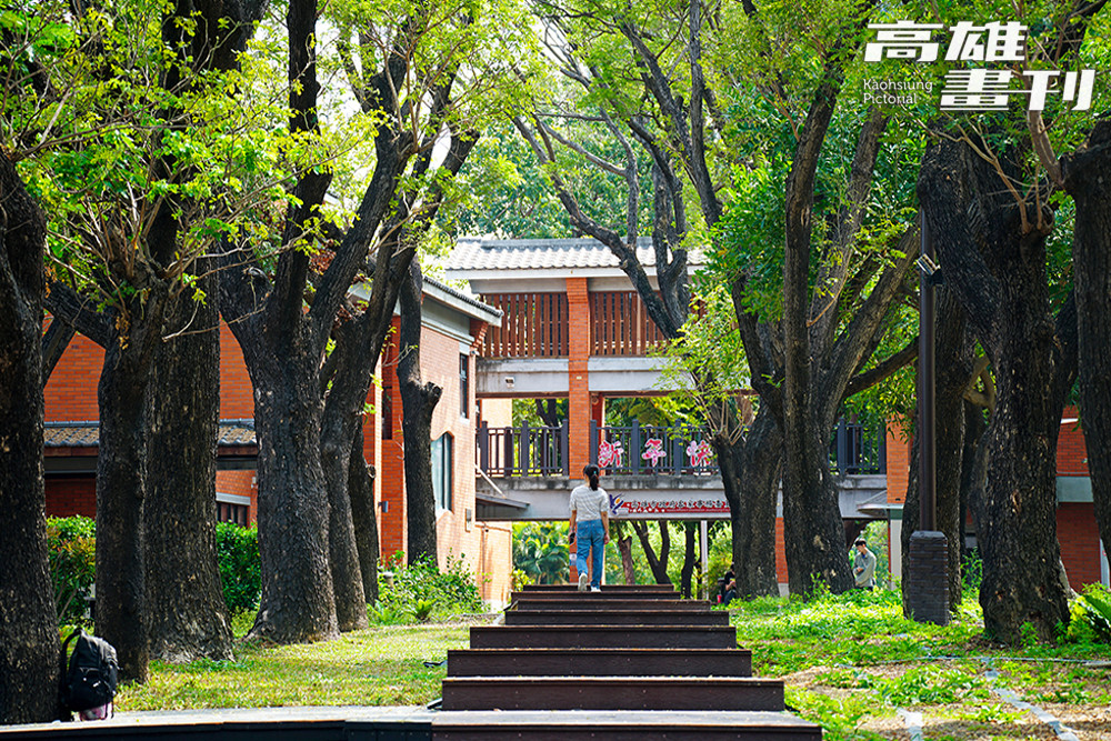 盤花公園適合與高雄市新客家文化園區串遊，亦可經龍骨橋到龍子里客家庄。（攝影/曾信耀）