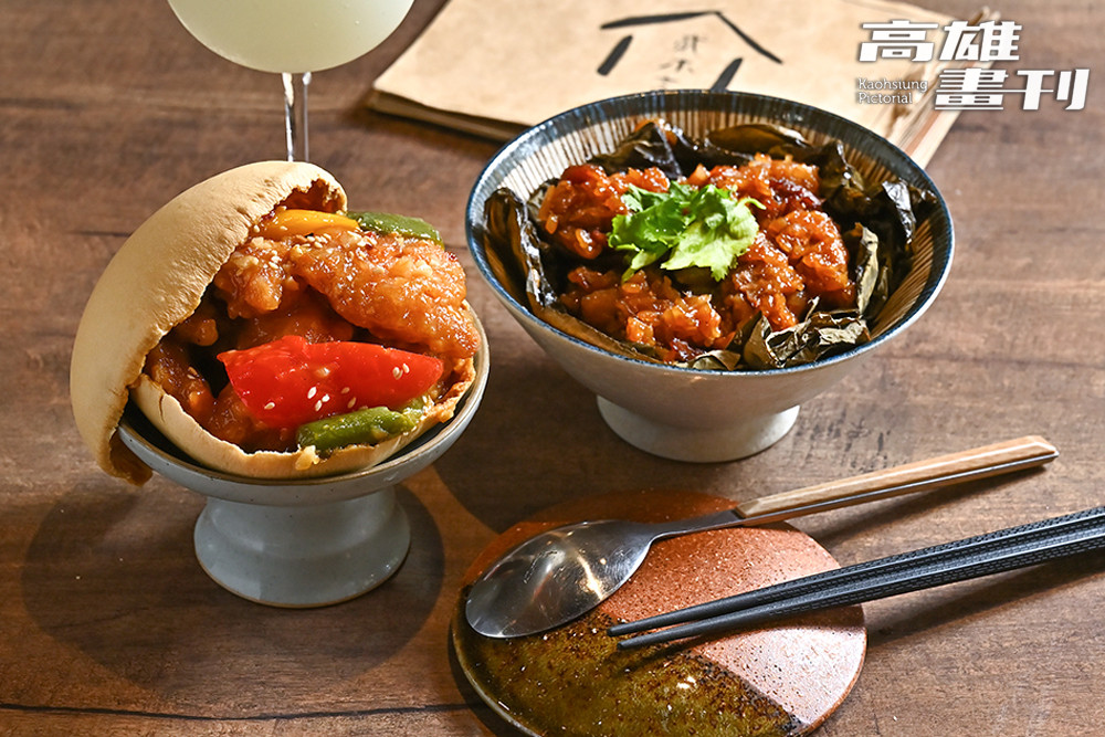 「黑糖脆餅桔汁雞」與「稻香荷葉飯」的美味秘訣，承自餐廳創辦人父母手藝傳授。(攝影/Carter)