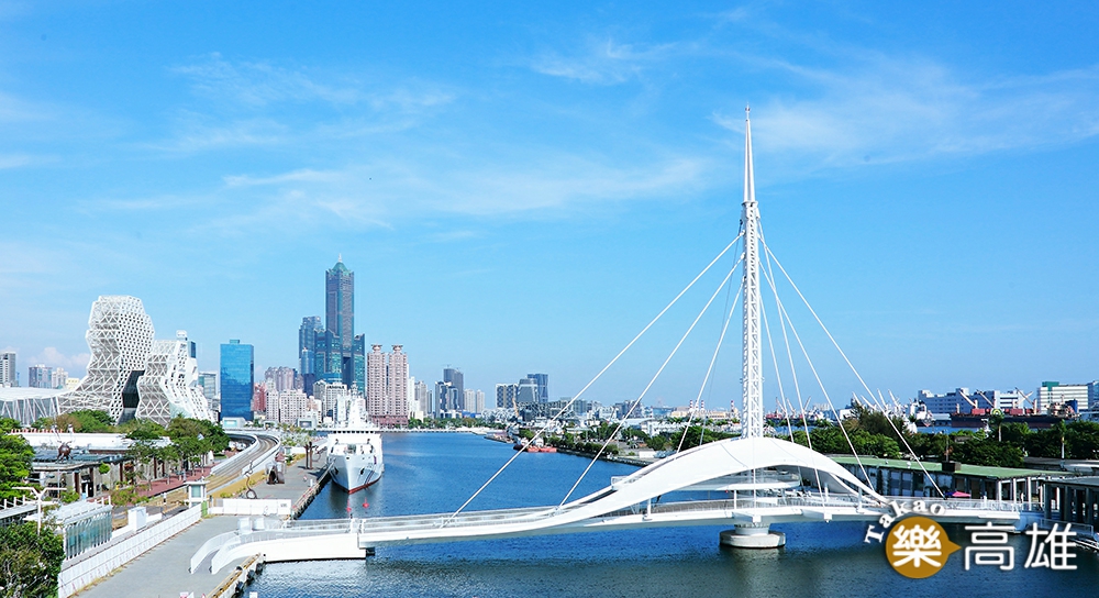 高雄為山海河港兼具的國際城市，大港橋更是台灣首座水平旋轉橋面，別具意義。（攝影/Carter）