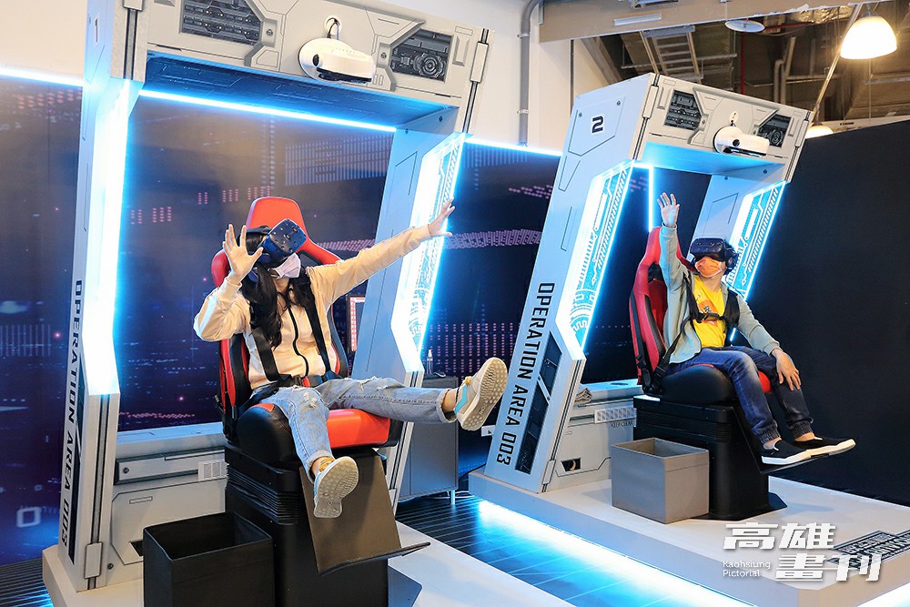 在高雄SKM Park內的VIVELAND VR虛擬實境樂園，是宏達電HTC所打造的VR遊樂體驗空間。(攝影/Carter)