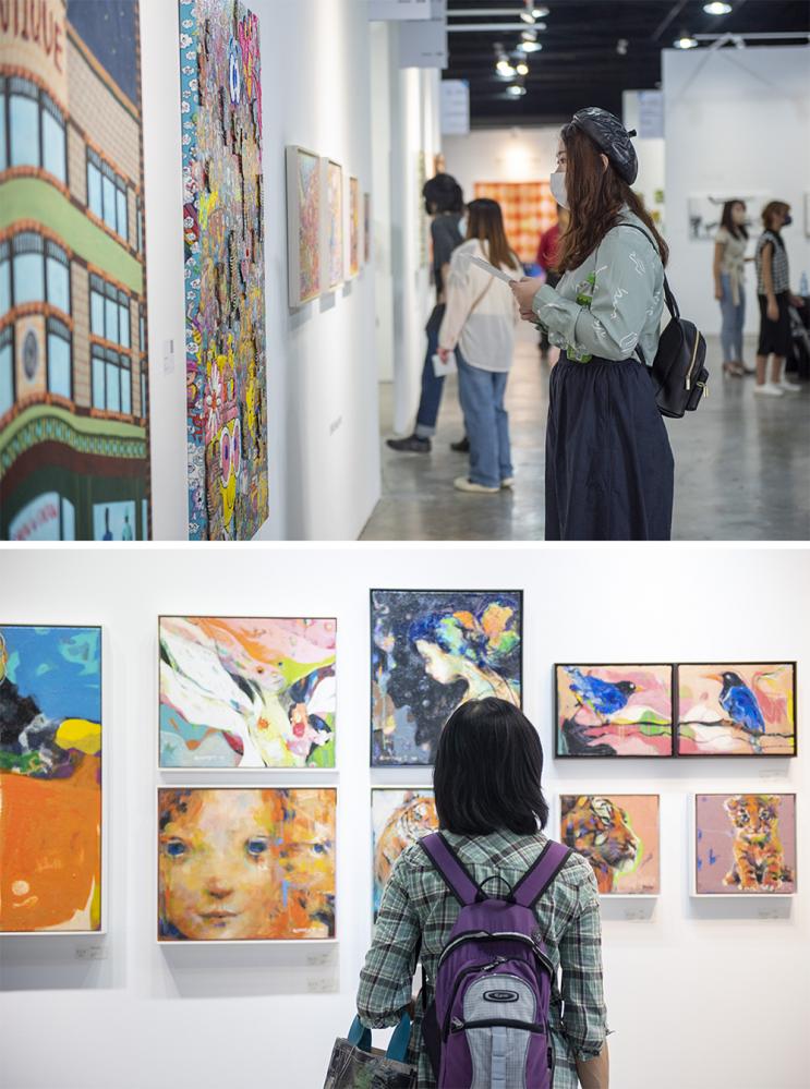 數百位來自臺灣、日本、韓國以及東南亞的藝術家作品匯集在駁二藝術特區，吸引喜愛藝術的民眾和藏家參觀。(圖片提供/高雄藝術博覽會)